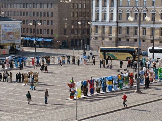 United Buddy Bears tour in Helsinki, Finland 2010