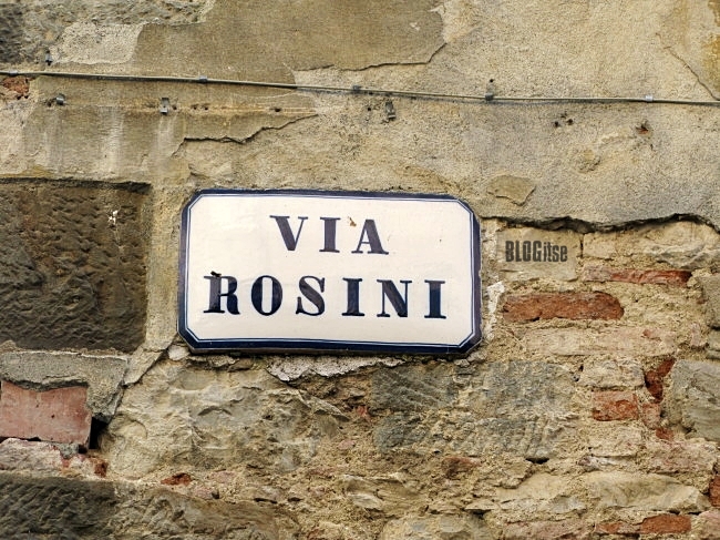 street sign in Lucignano, Italy by BLOGitse