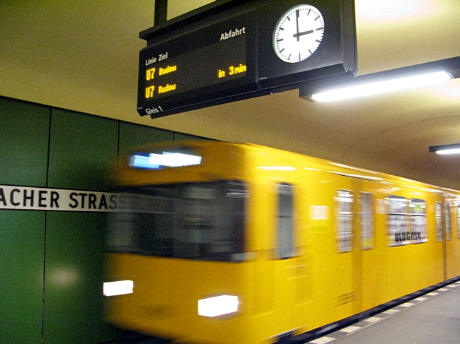 U-Bahn Berlin by BLOGitse
