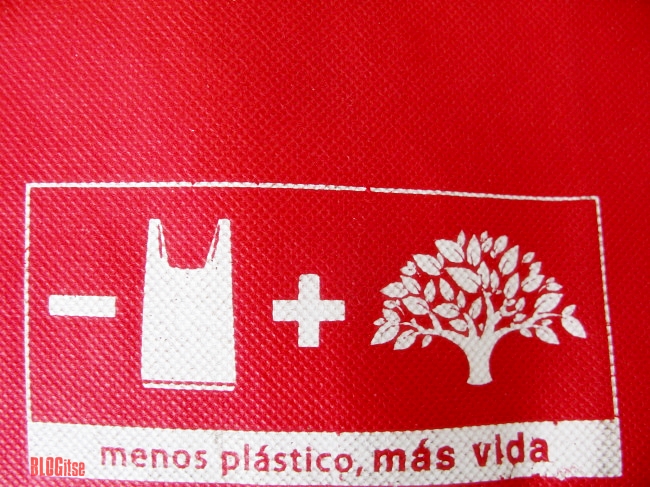 detail of a red shopping bag by BLOGitse