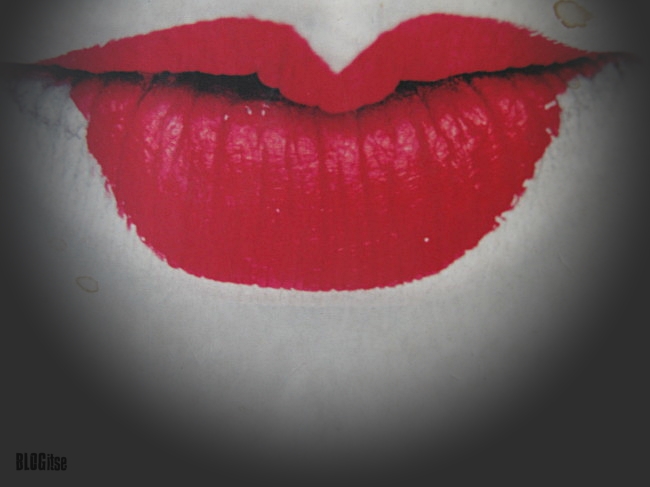 red lips of the cover Memoirs of a Geisha by BLOGitse