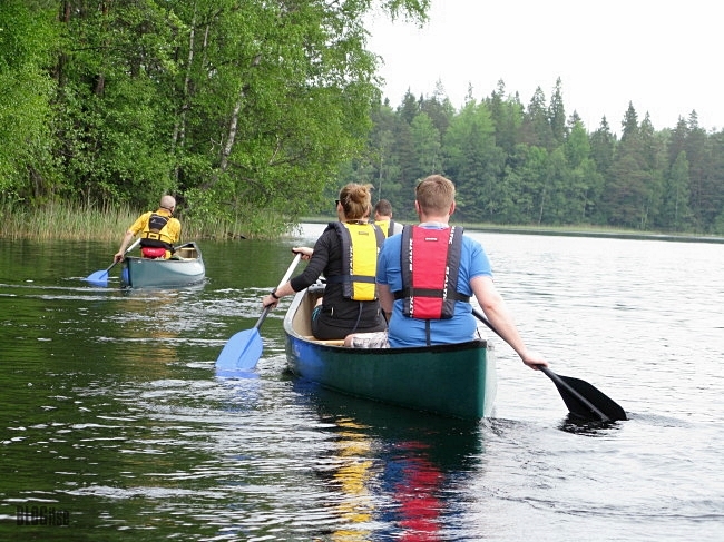 canoeing in Nuuksio National Park Finland by BLOGitse