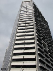 Sydney building by BLOGitse