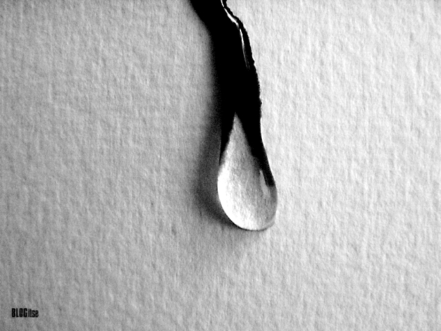 water and ink drop by BLOGitse