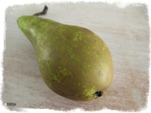 pear to eat by BLOGitse