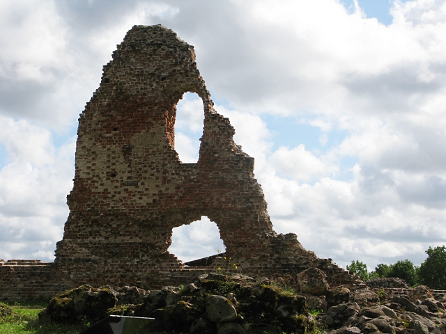 Ruins of the Viljandi Order Castle_5 by BLOGitse