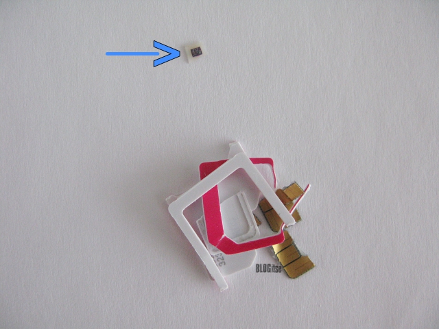 broken sim card by BLOGitse